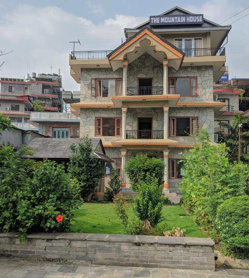 Отель The Mountain House Покхара Экстерьер фото
